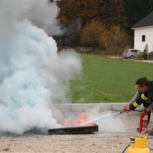 Prikaz gašenja in pregled gasilnih aparatov - PGD zapoge
